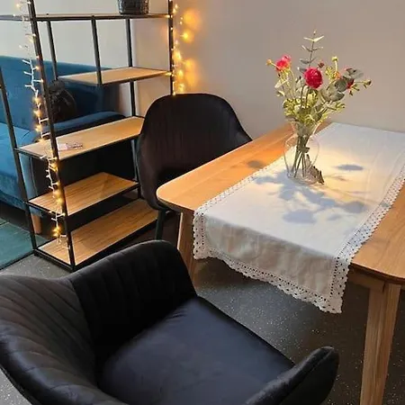 Seeglueck Seeblau - Moderne Maisonette-wohnung Mit Balkon Und Parkplatz In Seenaehe In Konstanz-dingels-dorf *