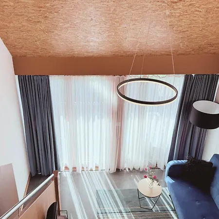 Seeglueck Seeblau - Moderne Maisonette-wohnung Mit Balkon Und Parkplatz In Seenaehe In Konstanz-dingels-dorf Apartamento