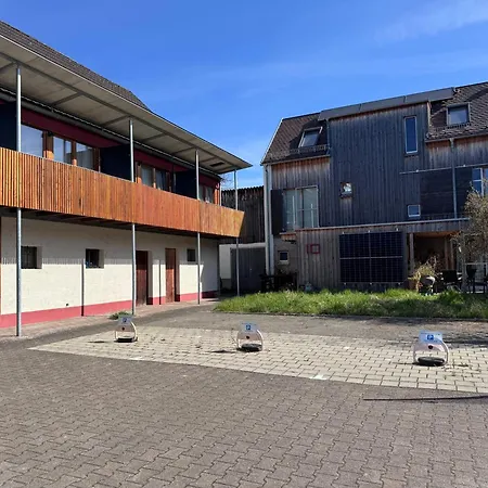 Seeglueck Seeblau - Moderne Maisonette-wohnung Mit Balkon Und Parkplatz In Seenaehe In Konstanz-dingels-dorf 公寓