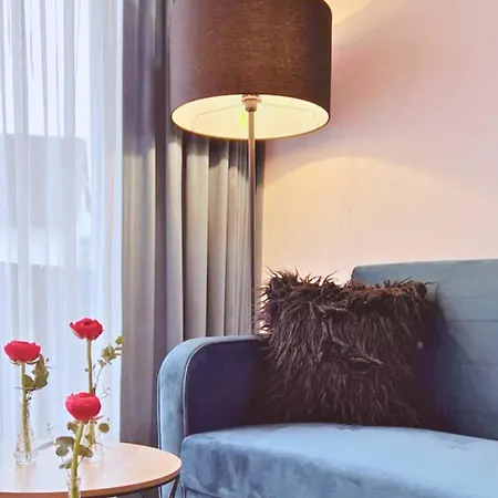 Seeglueck Seeblau - Moderne Maisonette-wohnung Mit Balkon Und Parkplatz In Seenaehe In Konstanz-dingels-dorf * Konstanz