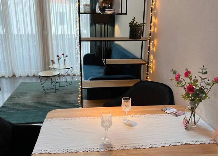 Seeglueck Seeblau - Moderne Maisonette-wohnung Mit Balkon Und Parkplatz In Seenaehe In Konstanz-dingels-dorf Appartamento *