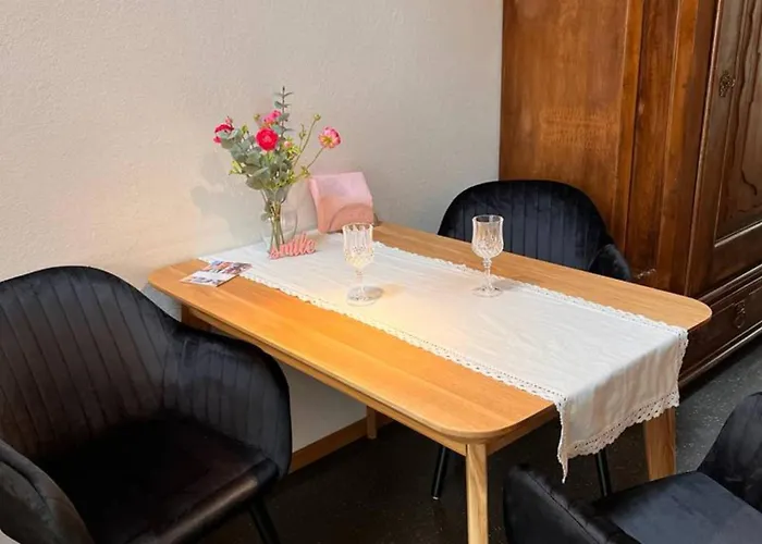 Seeglueck Seeblau - Moderne Maisonette-wohnung Mit Balkon Und Parkplatz In Seenaehe In Konstanz-dingels-dorf Costanza