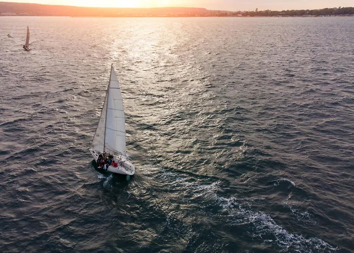 Seeglueck Seeblau - Moderne Maisonette-wohnung Mit Balkon Und Parkplatz In Seenaehe In Konstanz-dingels-dorf *